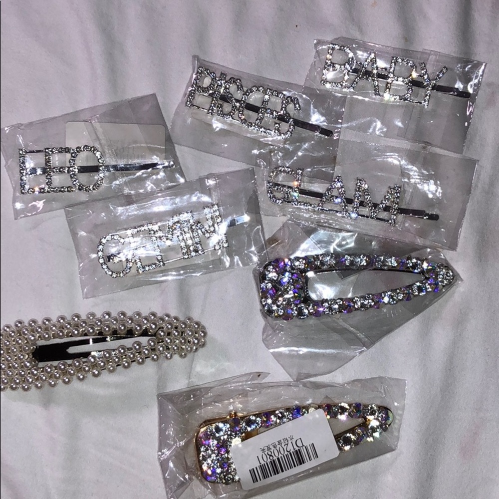 Hair clips